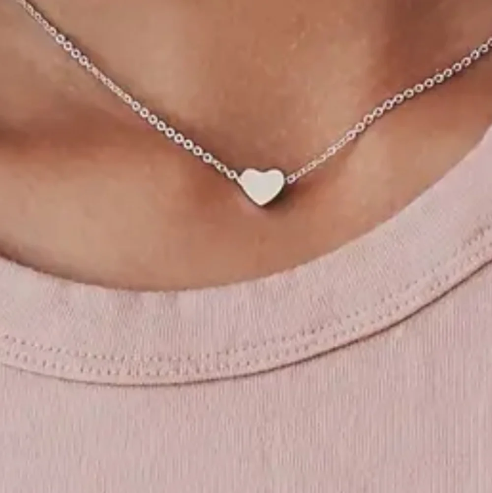 MINIMALIST HEART NECKLACE ZINC ALLOY